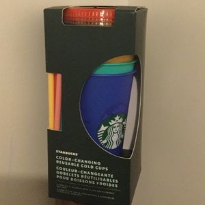ONE Starbucks color changing cup.